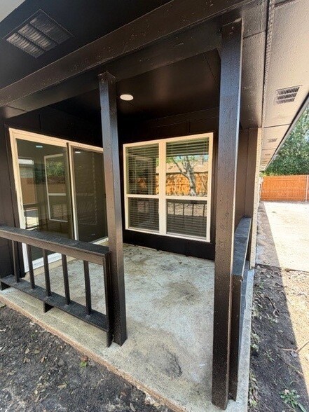 Building Photo - 108 Amory Dr