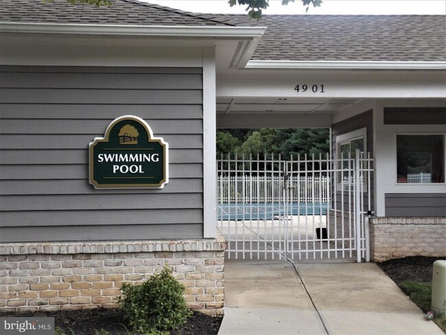 Building Photo - 5000 Willow Branch Way