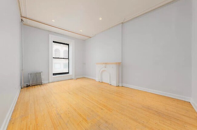 Building Photo - 19 West 46th Street