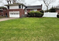 Building Photo - 748 Leslie Ln
