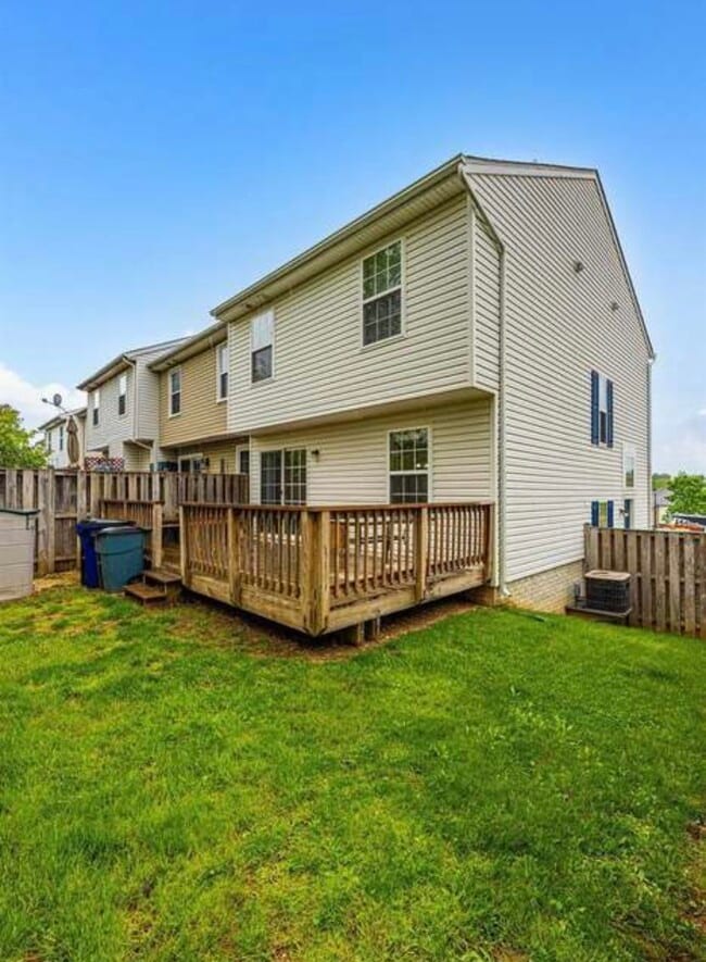 Building Photo - 5670 Joseph Ct