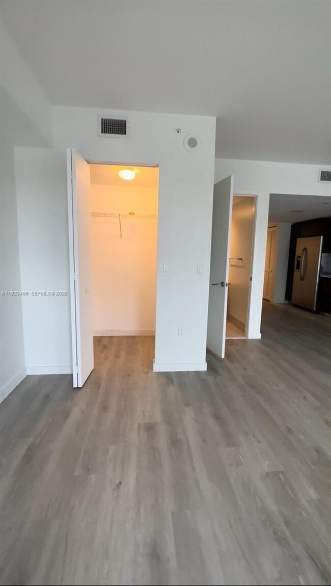 Building Photo - 31 SE 6th St