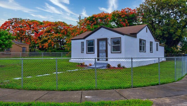 Building Photo - 790 NW 64th St