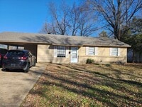 Building Photo - 3 Bedroom / 1 Bathroom Home – West Memphis, AR