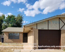 Building Photo - NW OKC 2 Bed Duplex!