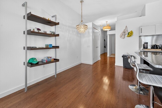 Building Photo - 88 Kingston St