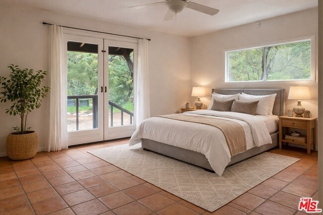 Building Photo - 20200 Paradise Ln