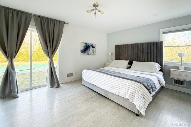 Building Photo - 121 Ponquogue Ave