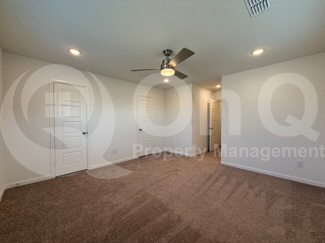 Building Photo - 3002 Trina St