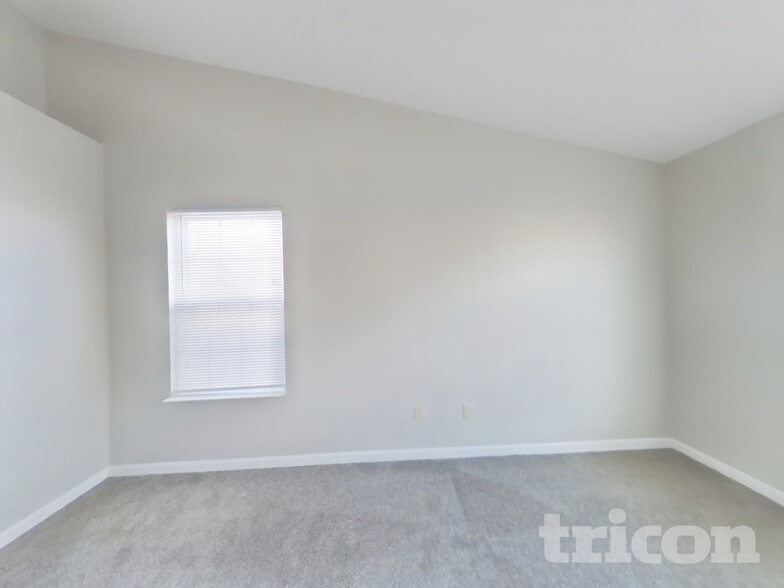 Building Photo - 710 Montezuma Express Dr