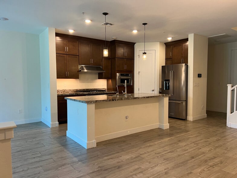 Building Photo - 3855 S McQueen Rd