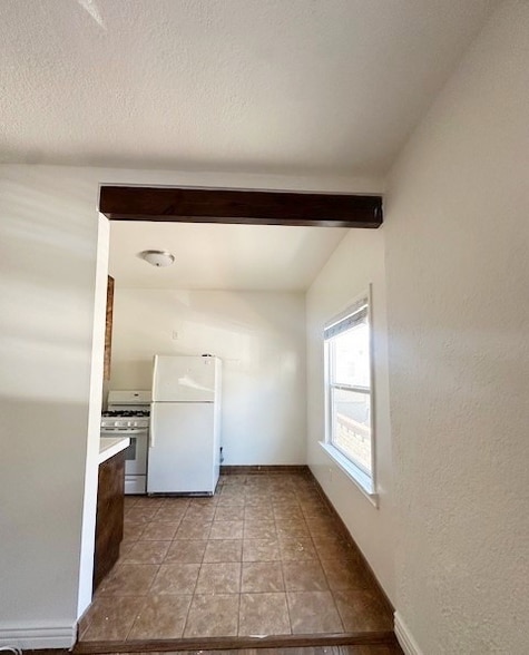 Building Photo - 7964 Fountain Ave