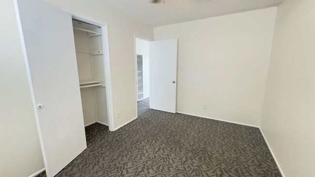 Building Photo - 6019 Bright Ave