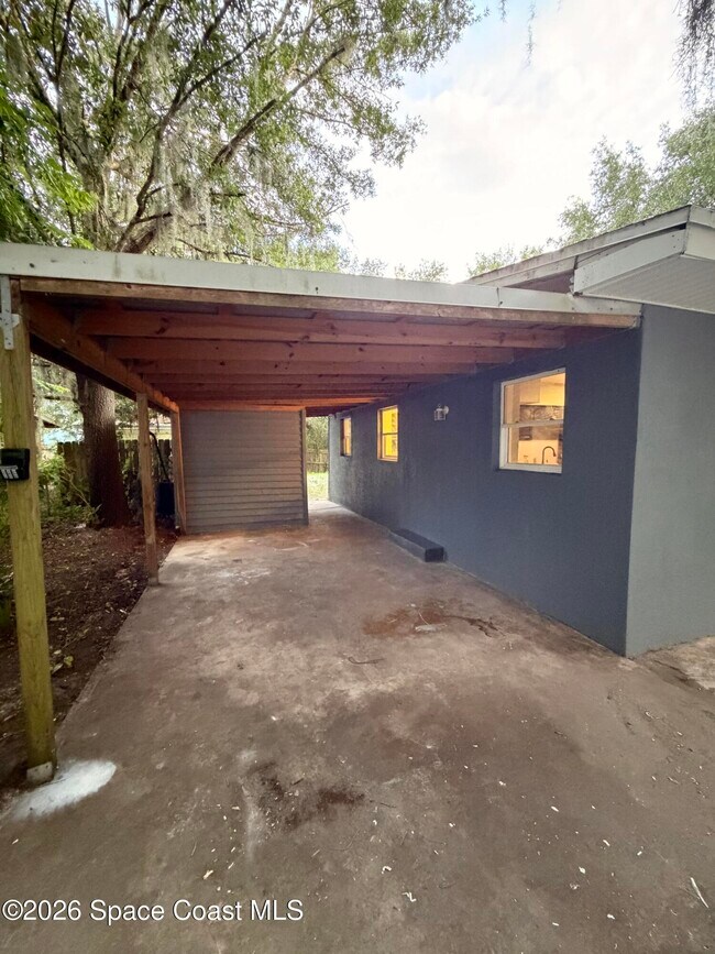 Building Photo - 2309 Anna Dr