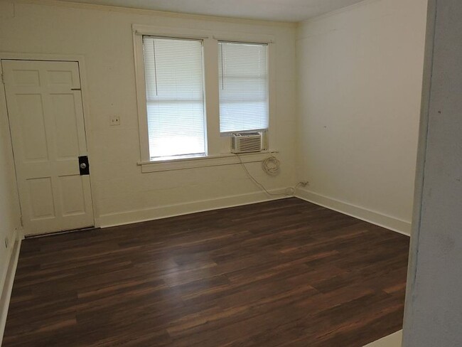 Building Photo - Great home near LSU Lakes