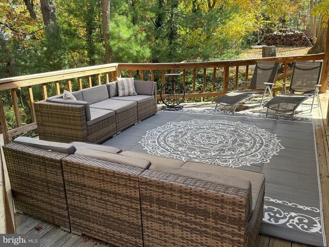 Building Photo - 616 Mcmagan Dr