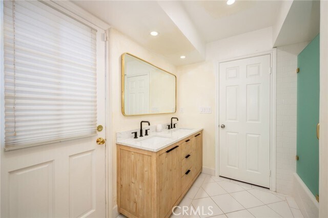 Building Photo - 1800 Glenwood Ln