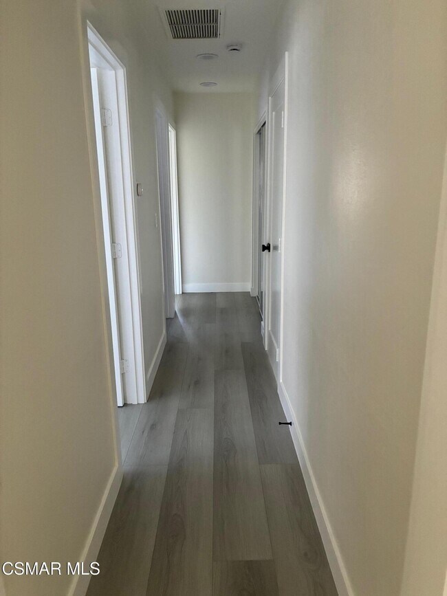 Building Photo - 4900 Stern Ave