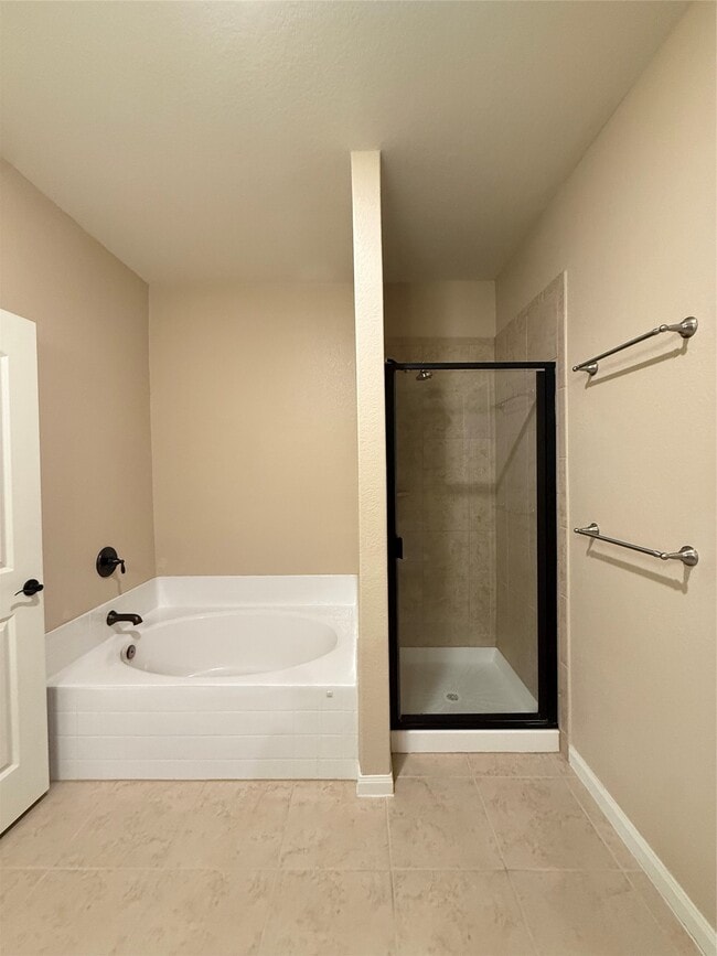 Building Photo - 8985 Oval Glass St