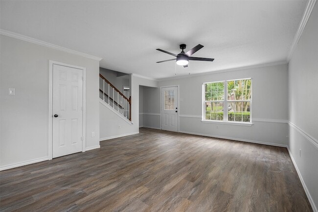 Building Photo - 3718 Treasure Island Dr