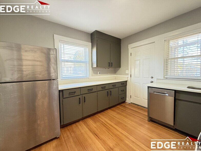 Building Photo - 141 Edenfield Ave