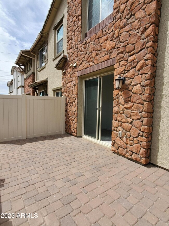 Building Photo - 4100 S Pinelake Way