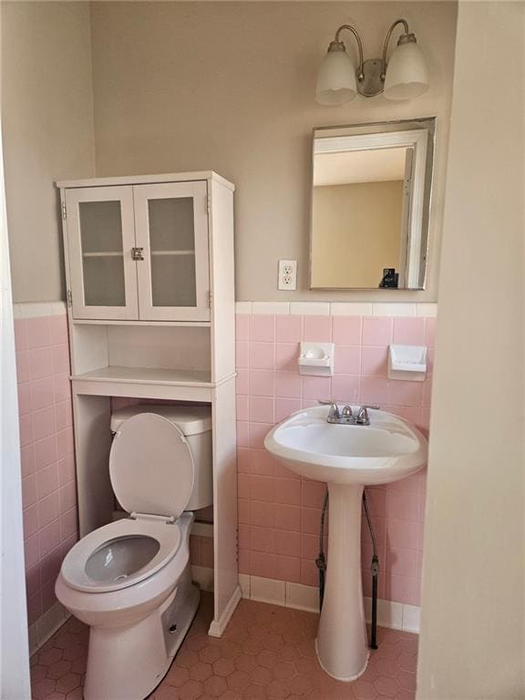 Building Photo - 2450 Forrest Dr NW