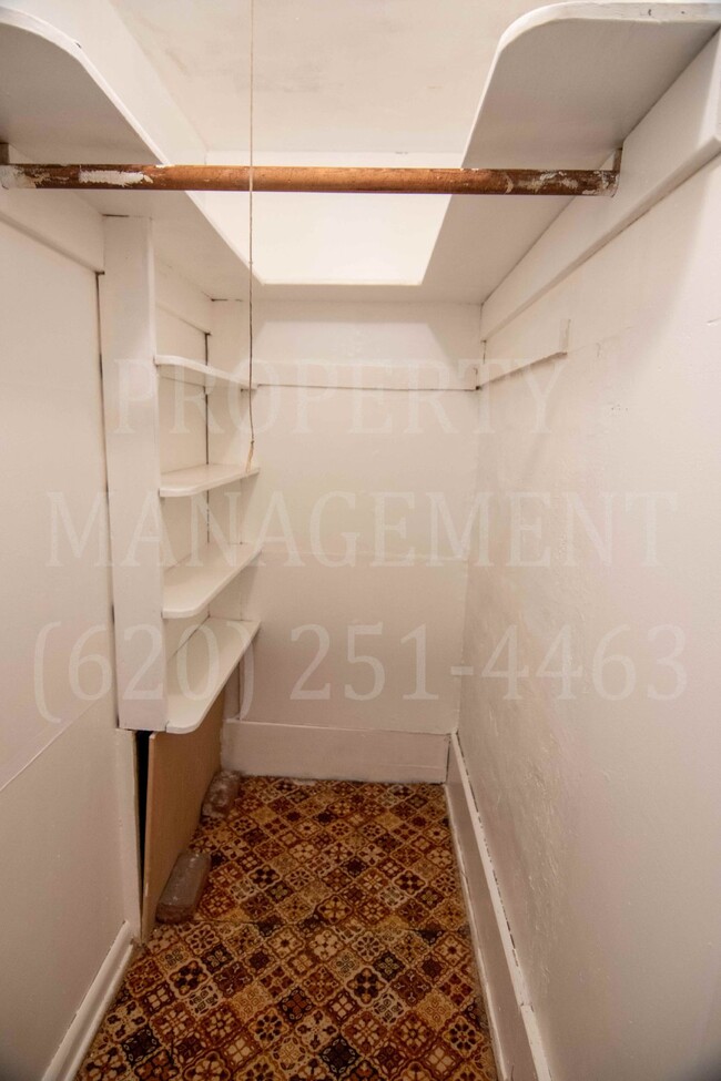 Building Photo - 1 Bedroom Rental in Cherryvale, KS