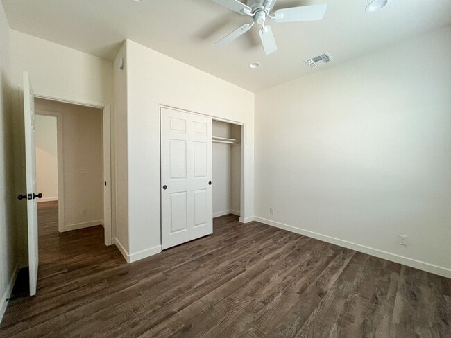 Building Photo - 29 Palms Home with Solar