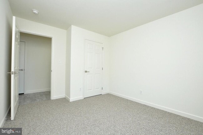 Building Photo - 137 Roosevelt Blvd