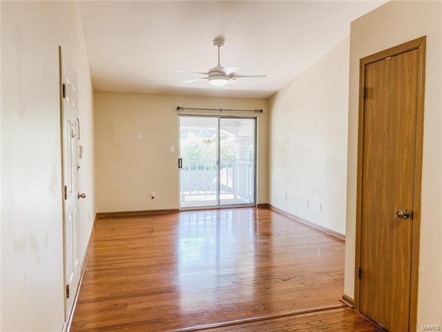 Building Photo - 1202 Creve Coeur Crossing Ln