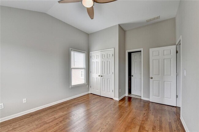 Building Photo - 486 Vinings Estates Dr SE