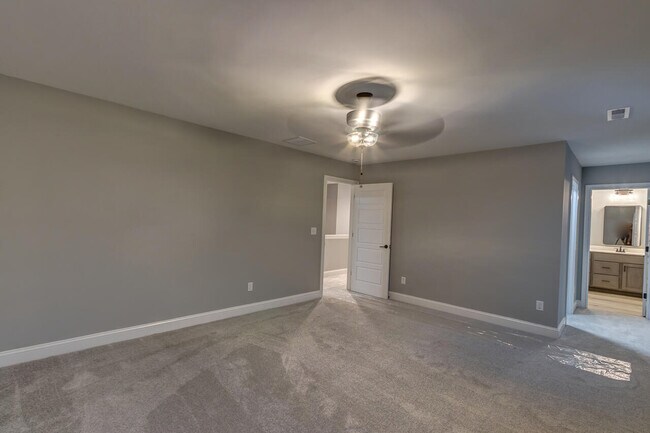 Building Photo - 187 Westwoods Dr