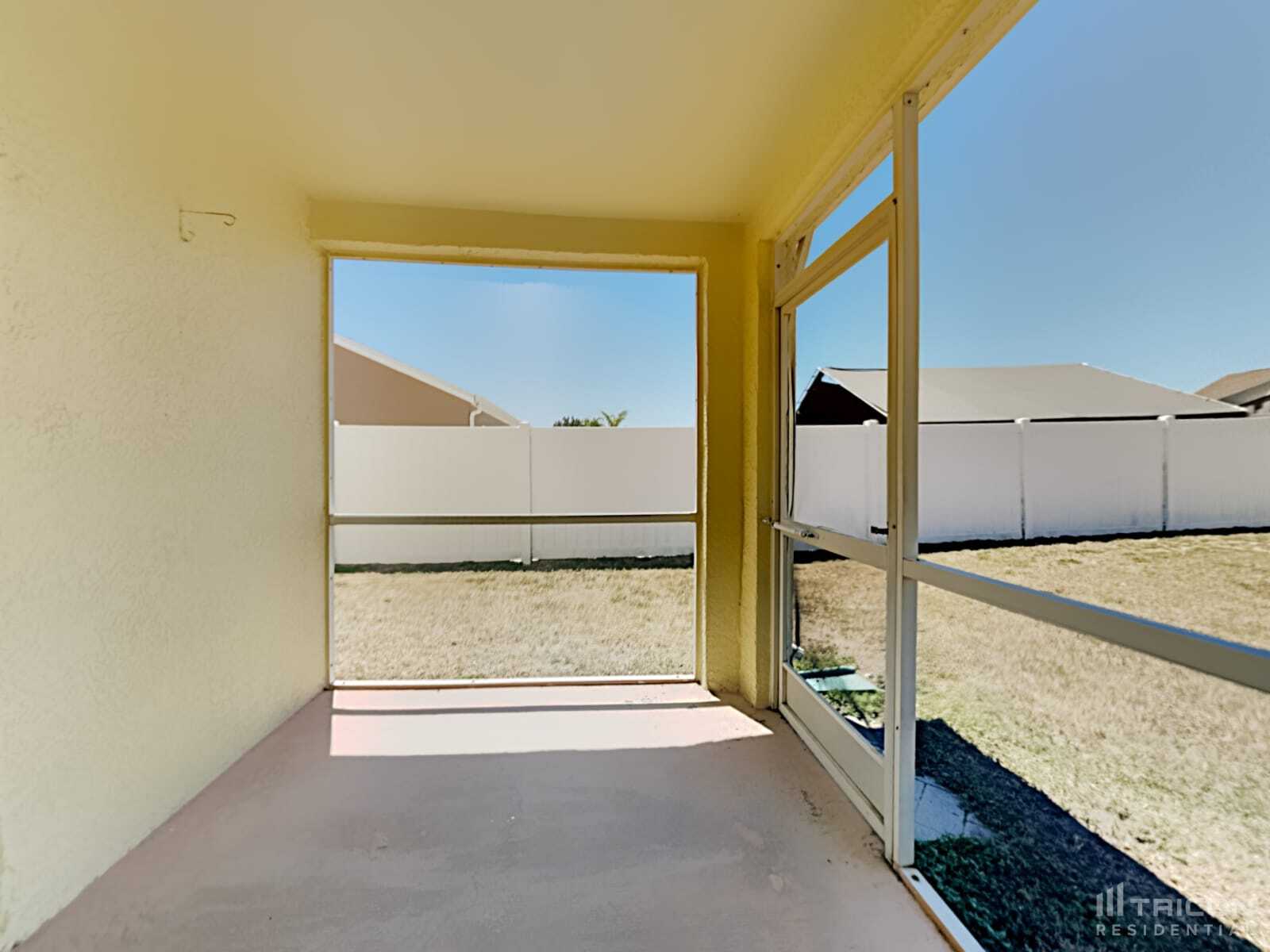 Building Photo - 217 Lakeway Ln