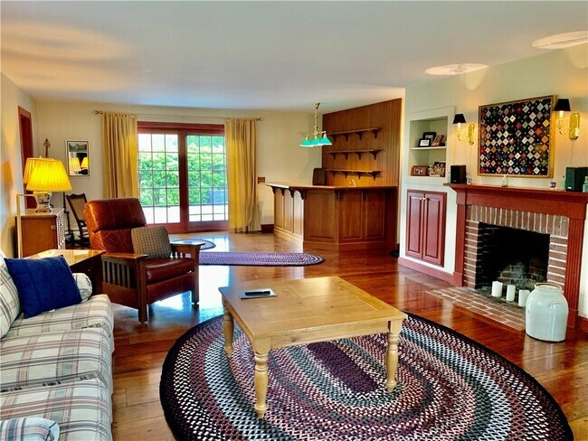 Building Photo - 6 Butts Rock Rd