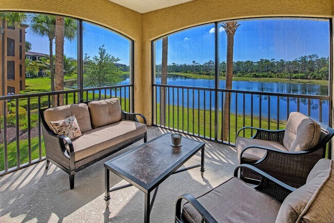 Building Photo - Available from Jun 1st as a furnished annual 2BR/2BA+Den Condo in Treviso Bay!