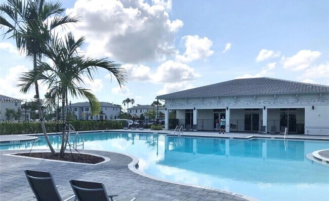 Building Photo - 1522 SE 16th Ave