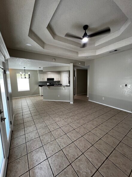 Building Photo - 3535 Warwick Glen Dr