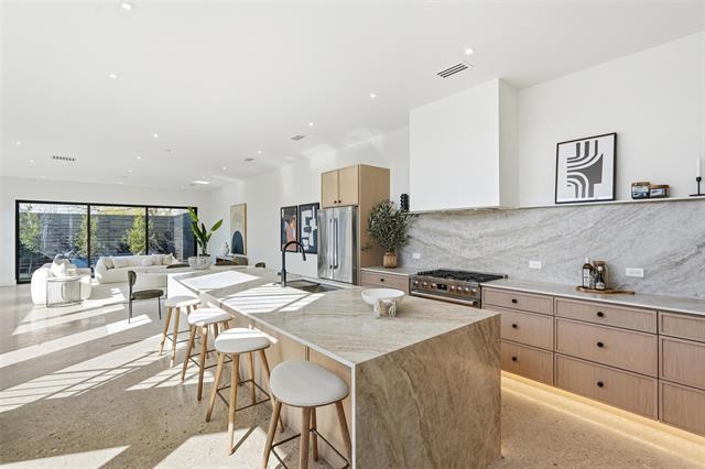 Building Photo - 6801 Tyree St