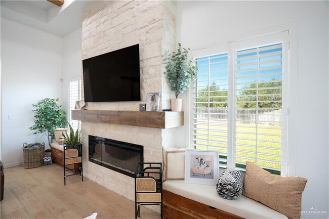 Building Photo - 30 Windsor St