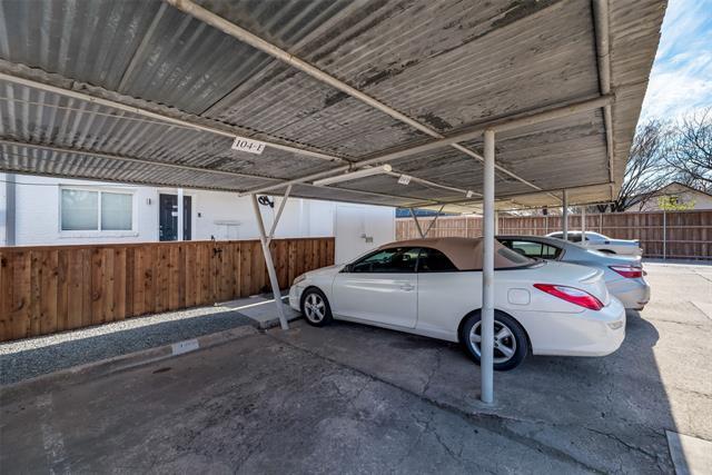 Building Photo - 4817 Reiger Ave