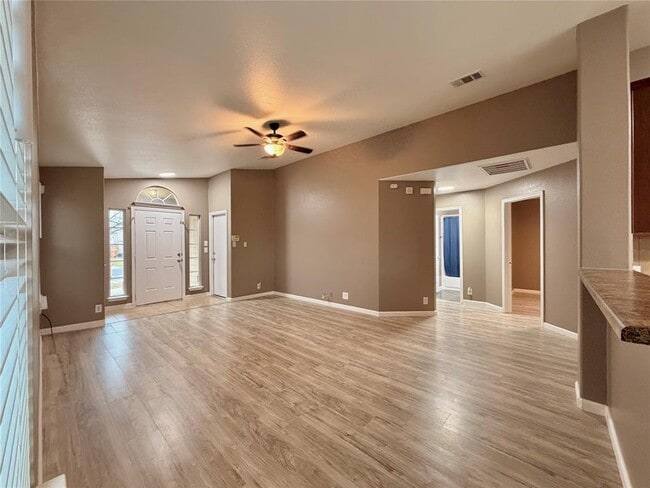 Building Photo - 12504 Paloma Blanca Way