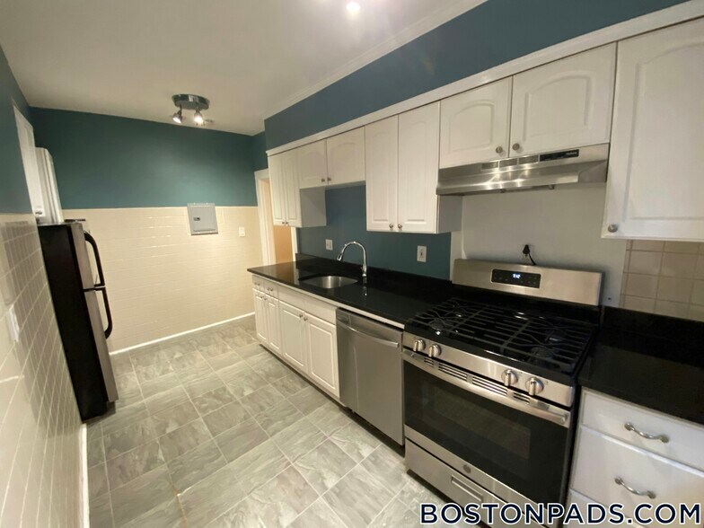 Building Photo - 26 Chiswick Rd