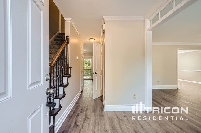 Building Photo - 3289 Summit Edge Ct