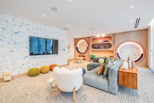 Building Photo - 3015 S Ysabella Ave
