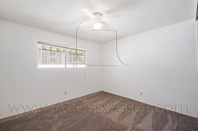 Building Photo - 55+ Community Living – Cozy 2 Bed/1 bath H...