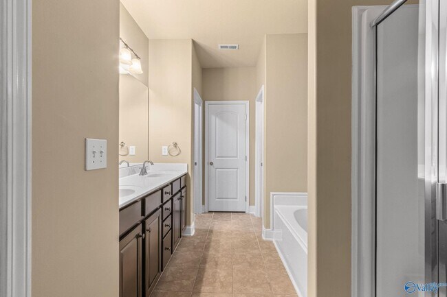 Building Photo - 7926 Gabriela Dr NW