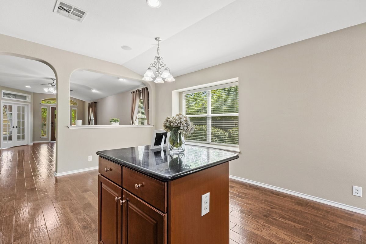 Building Photo - 1621 Westmeadow Trail