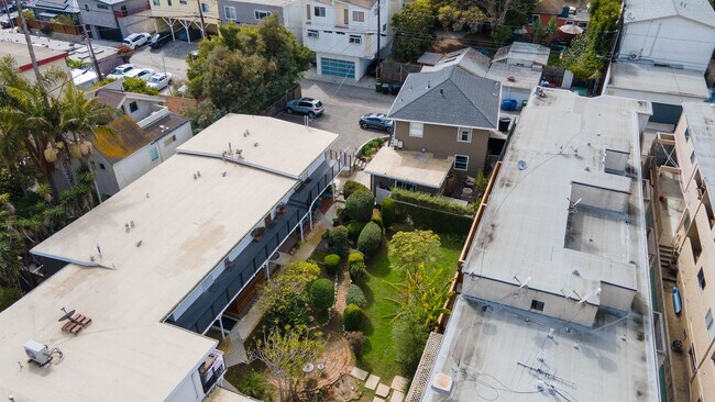 Building Photo - 2628 5th St