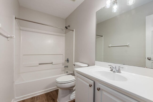 Building Photo - 3055 Glenloch Cir